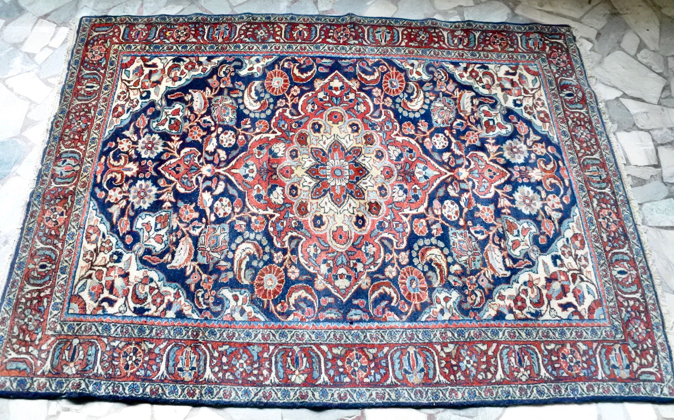 Vintage Hamadan rug. 202x146cm