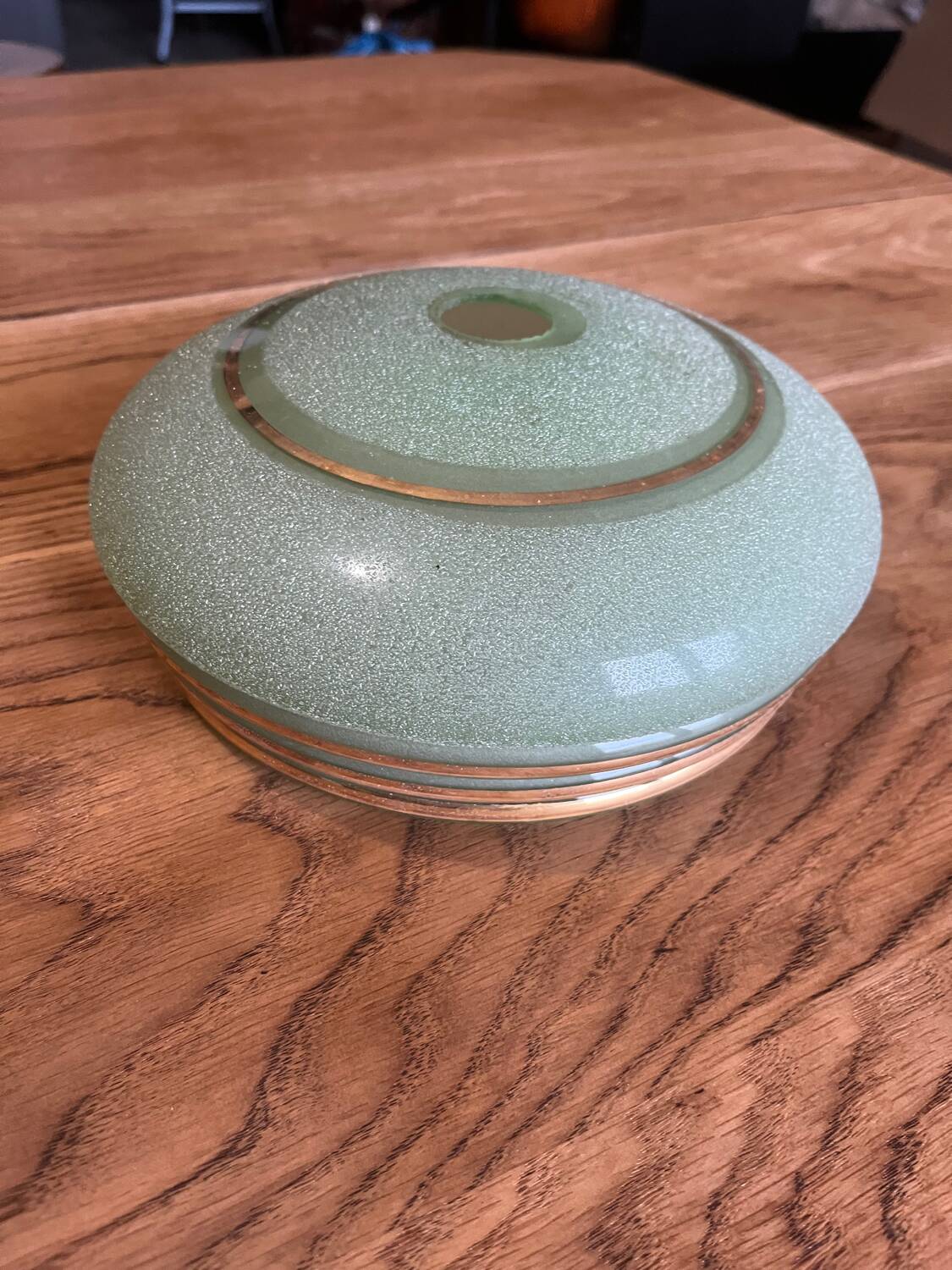 5 green and gold lamp glasses