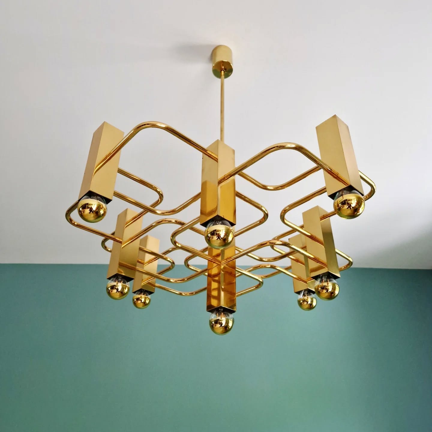 Large geometric brass chandelier, Gaetano Sciolari, Boulanger, 1970
