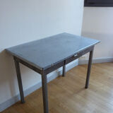 Metal kitchen table with gray speckled enameled top from the 1940s