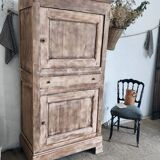 Wardrobe / standing man