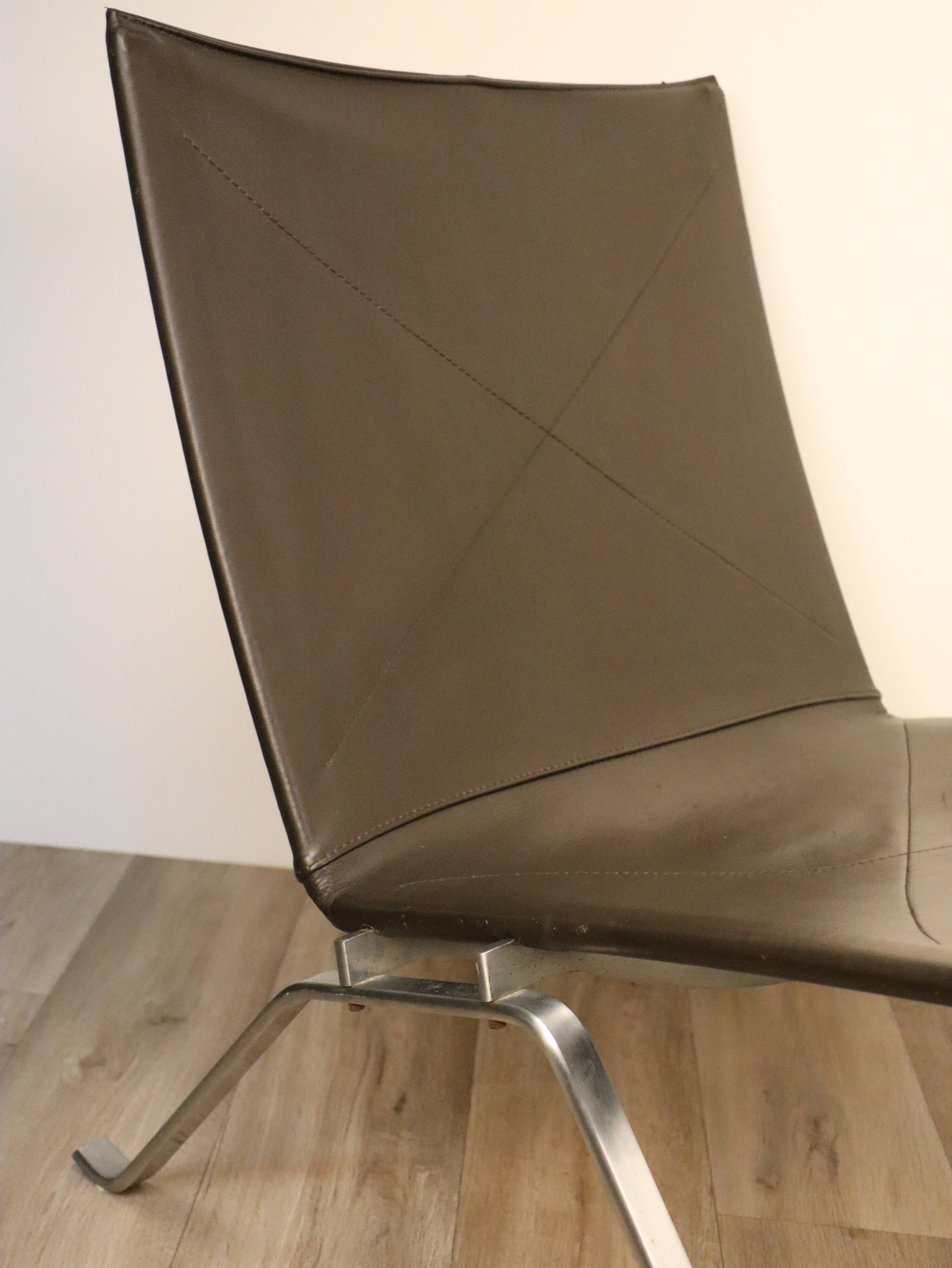 Pair of PK22 armchairs by Poul Kjaerholm for Fritz Hansen