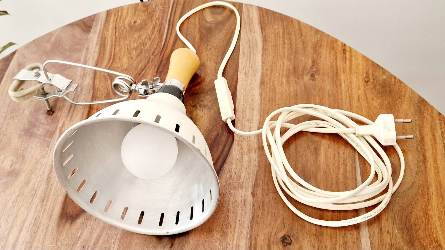 Vintage clamp lamp - Wood and metal - 70s