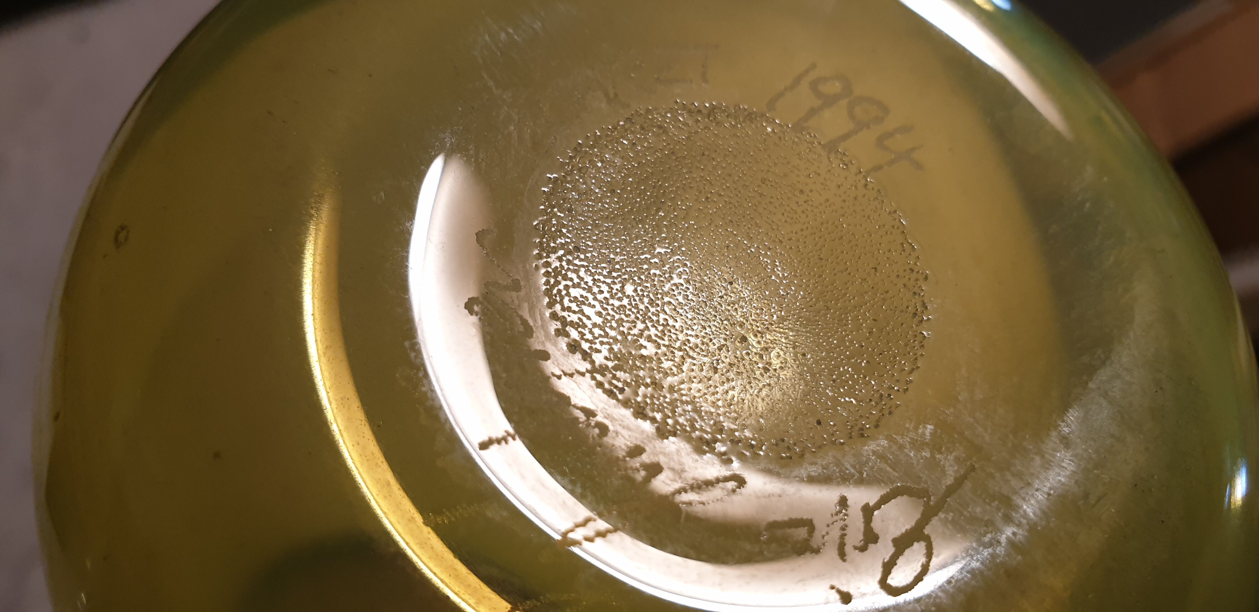 Blown glass vase by éric lindgren from the verrerie de claret