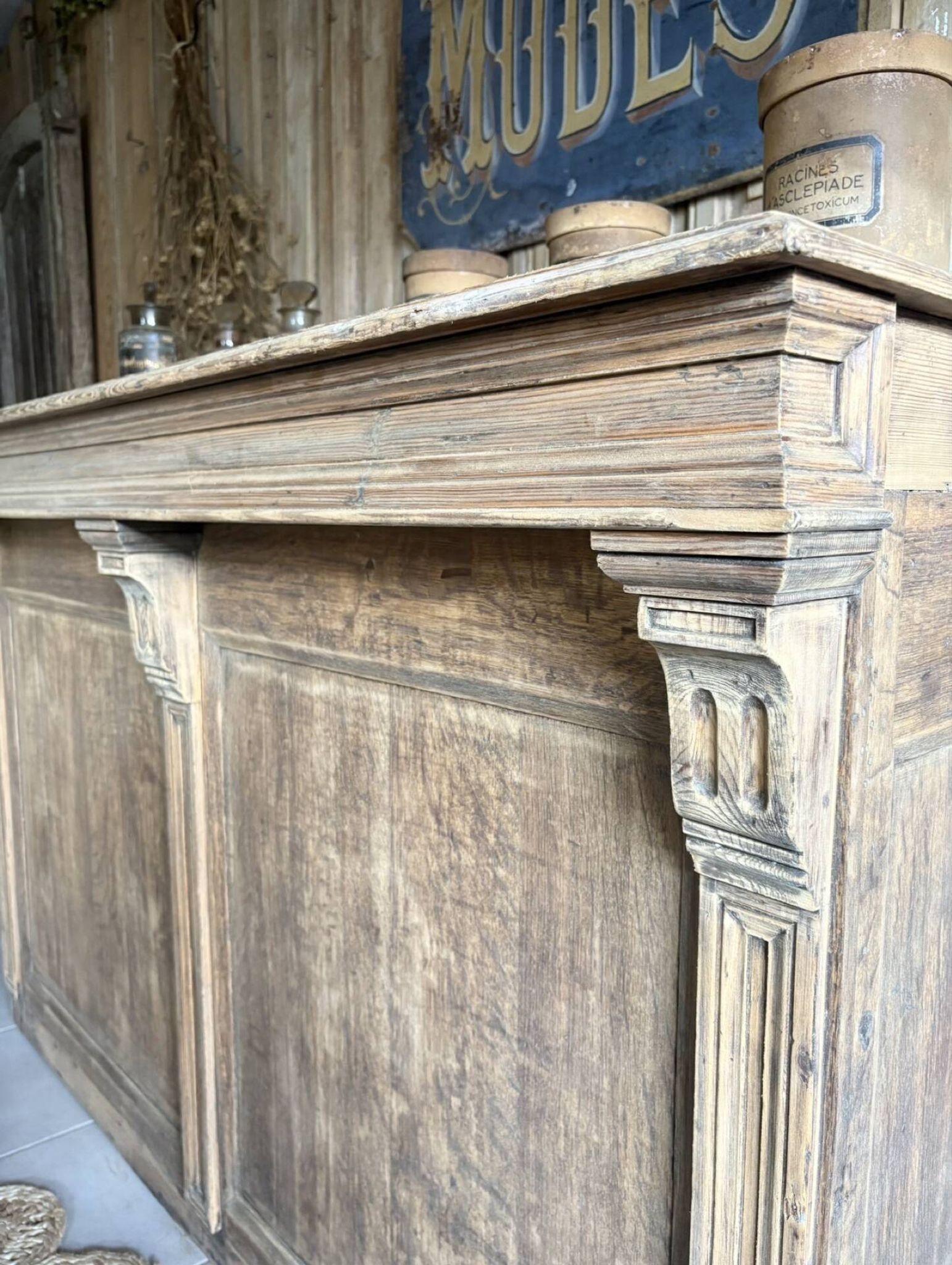 Magnifique Ancien Comptoir De Commerce En Chêne À Nombreux Tiroirs