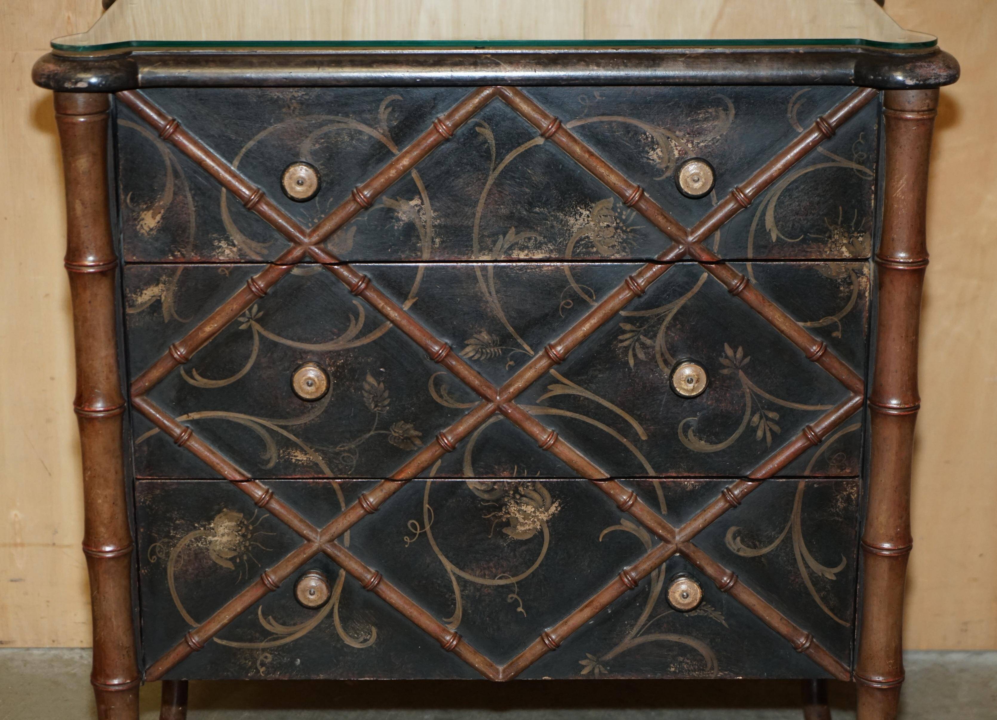 Commode Door Italy Fiesole in Carved Faux Bamboo
