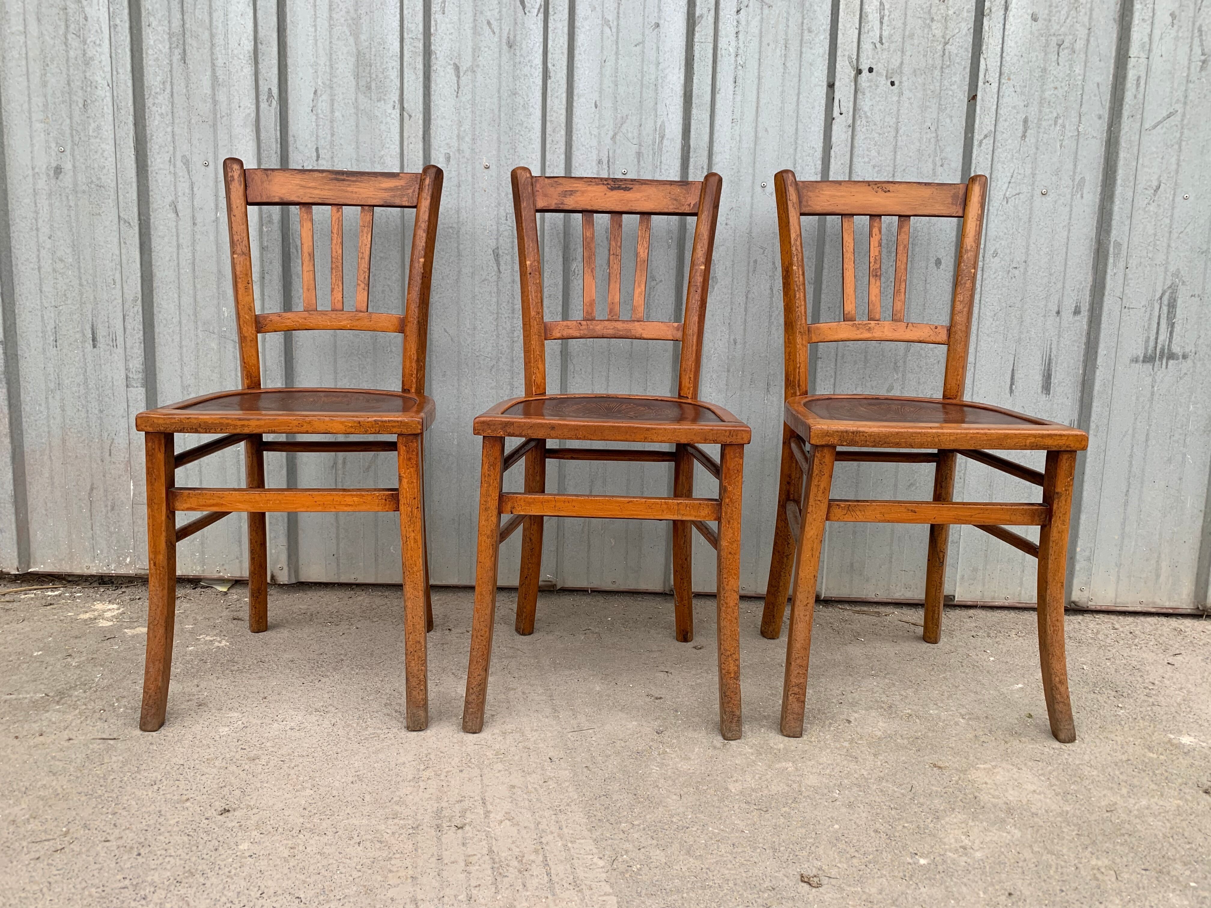Suite de 3 chaises de bistrot Luterma