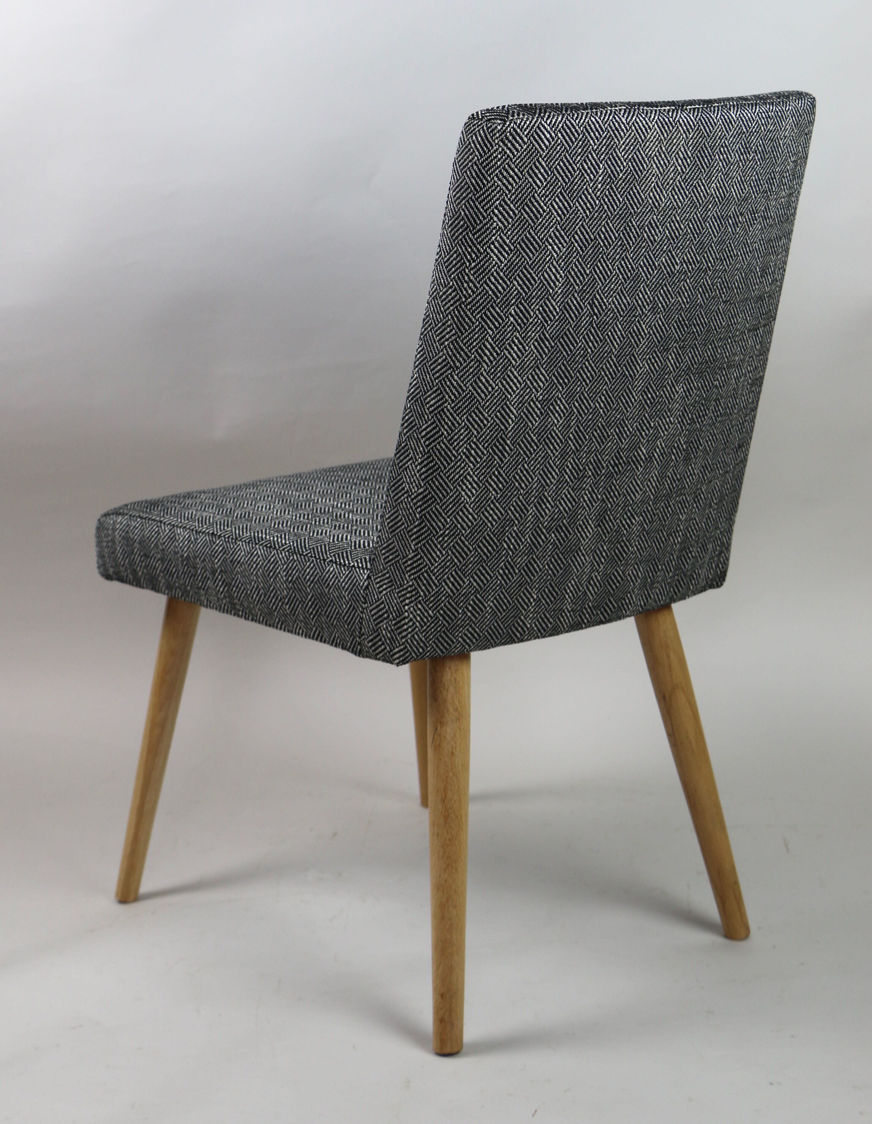 Ensemble de chaises vintage noir et blanc  1970