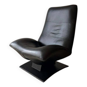 Artifort Wave F773 armchair black leather Peter van der Ham 1985