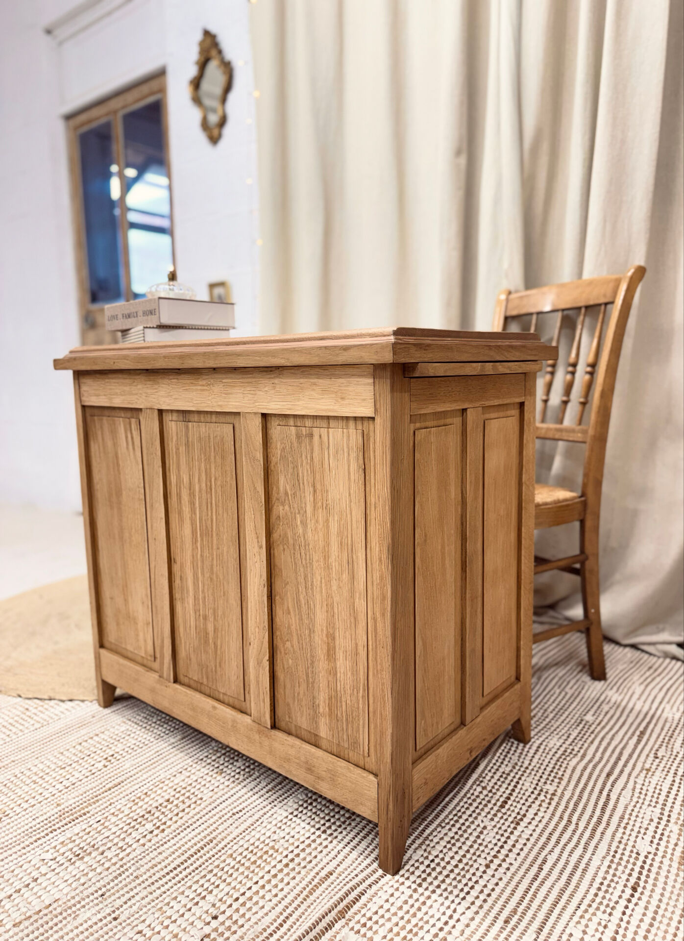 Restored antique oak desk - 4 drawers