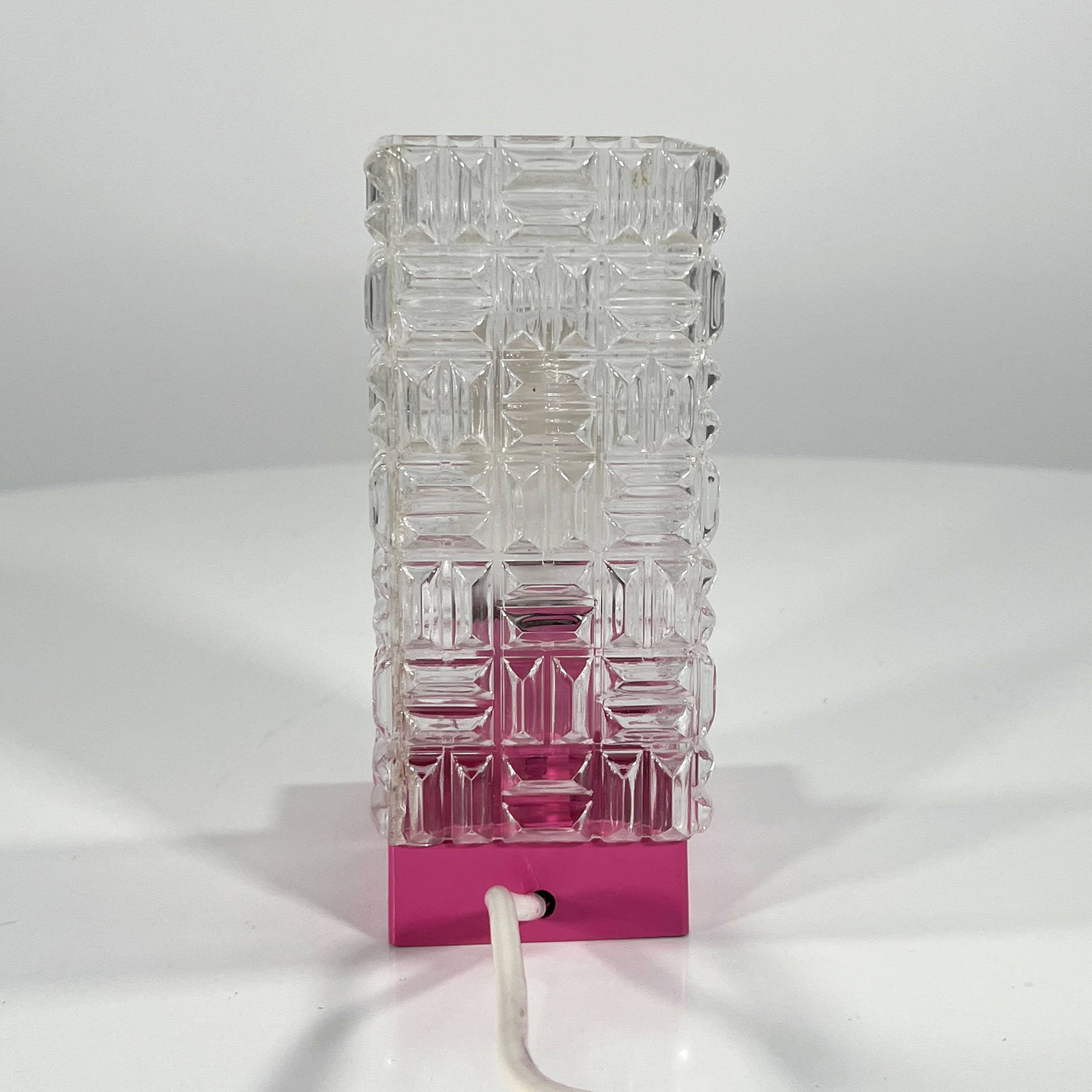 Small pink plastic lamp, 1980