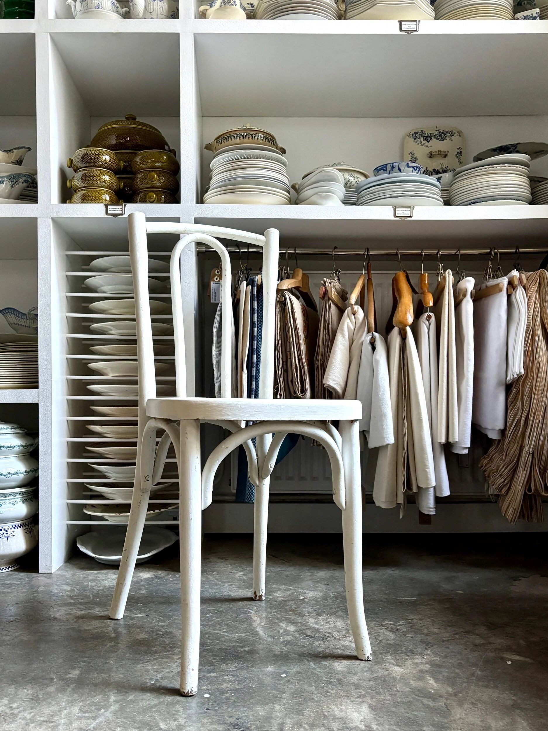 Chaise bistrot en hêtre blanc