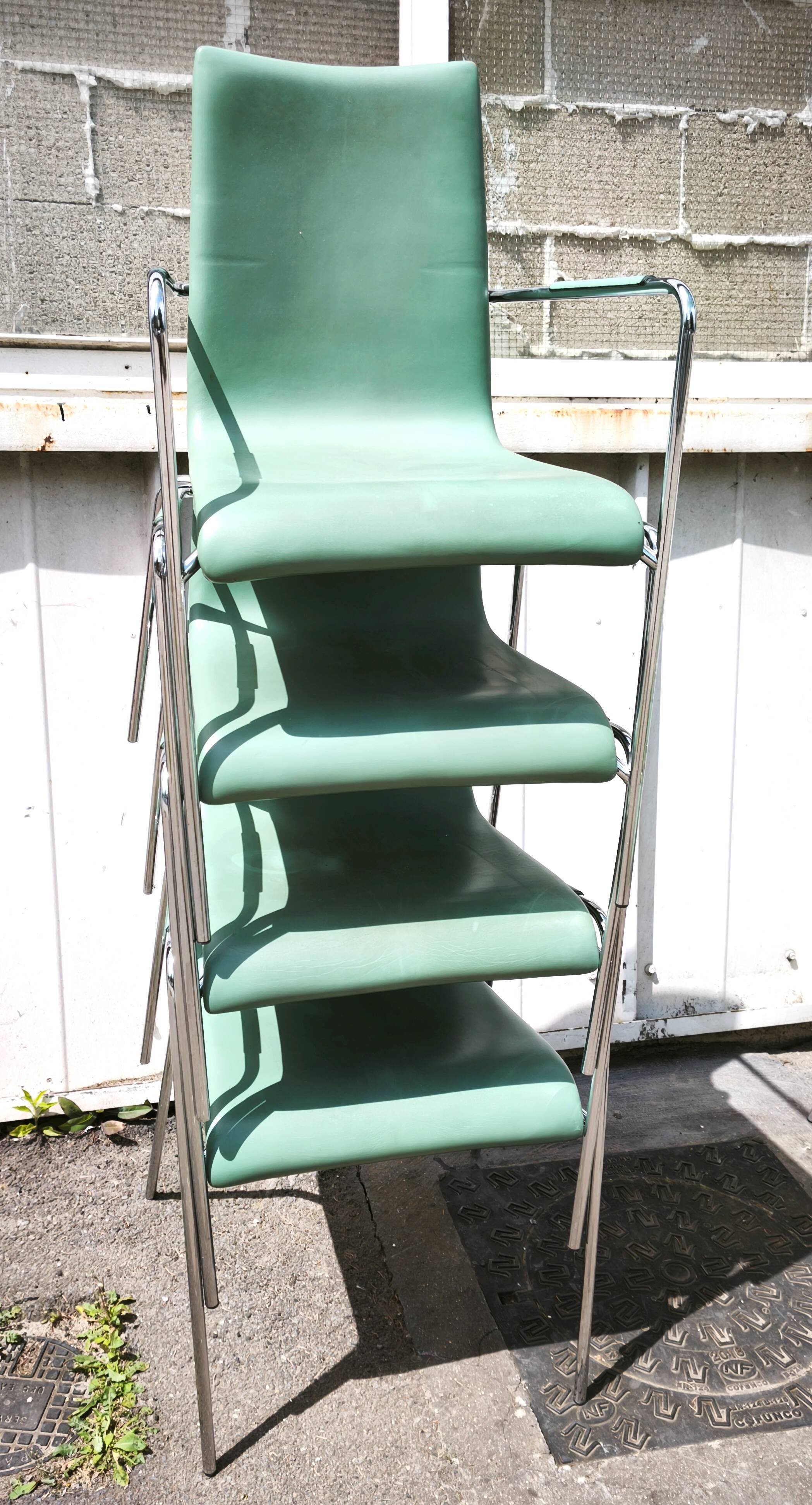 Set of 8 designer visitor chairs