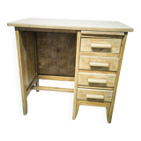 Child minister desk