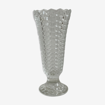 Vase en verre ciselé