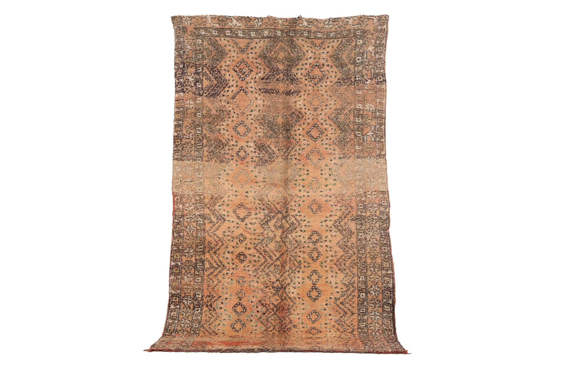 Peach Vintage Moroccan Rug 142 x 248 cm, Berber Wool Rug Handmade, Boho Rug