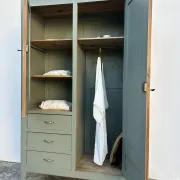 Armoire parisienne 