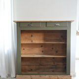 Parisian green museum buffet