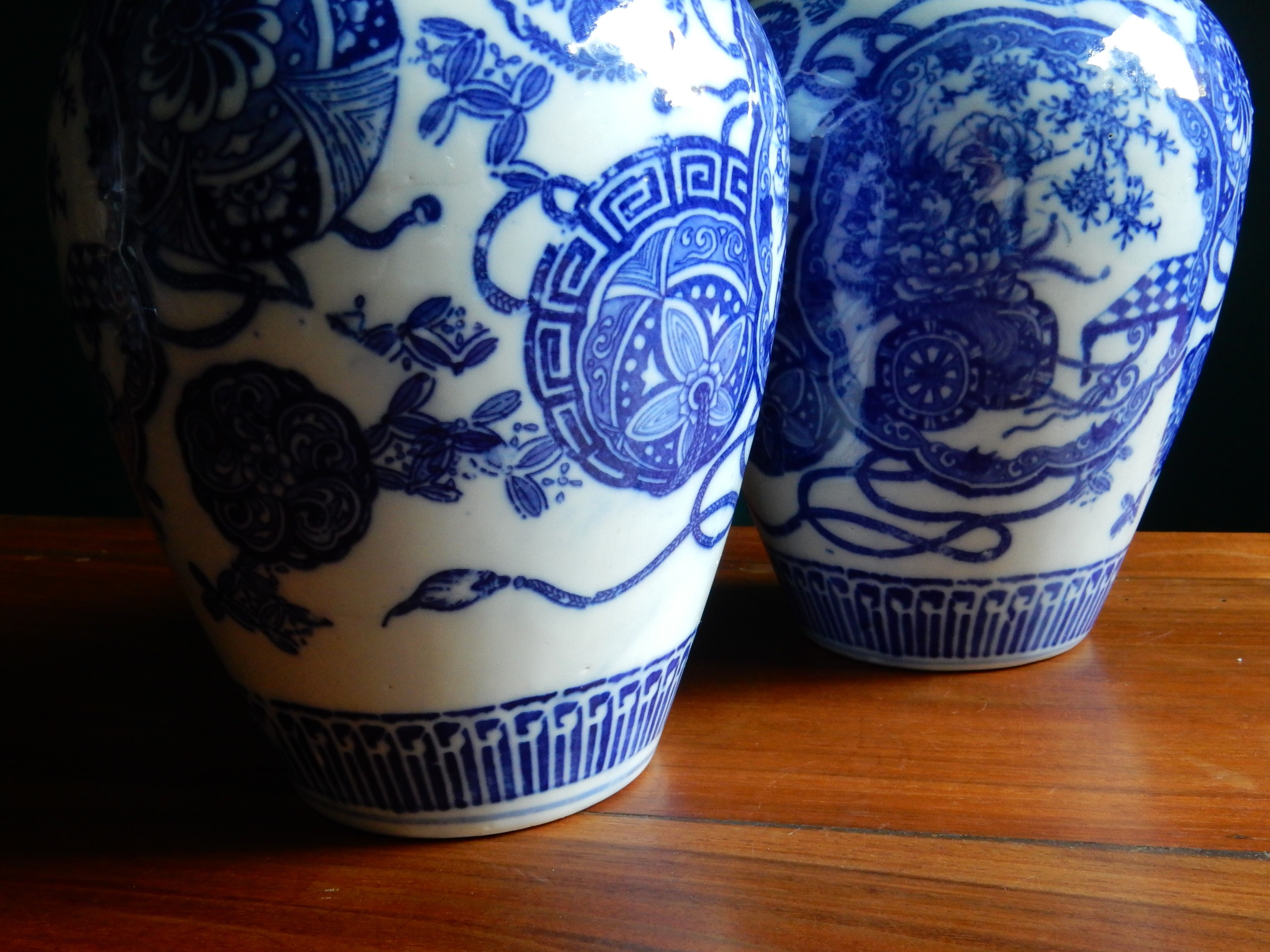 Pair of blue and white chinese vases