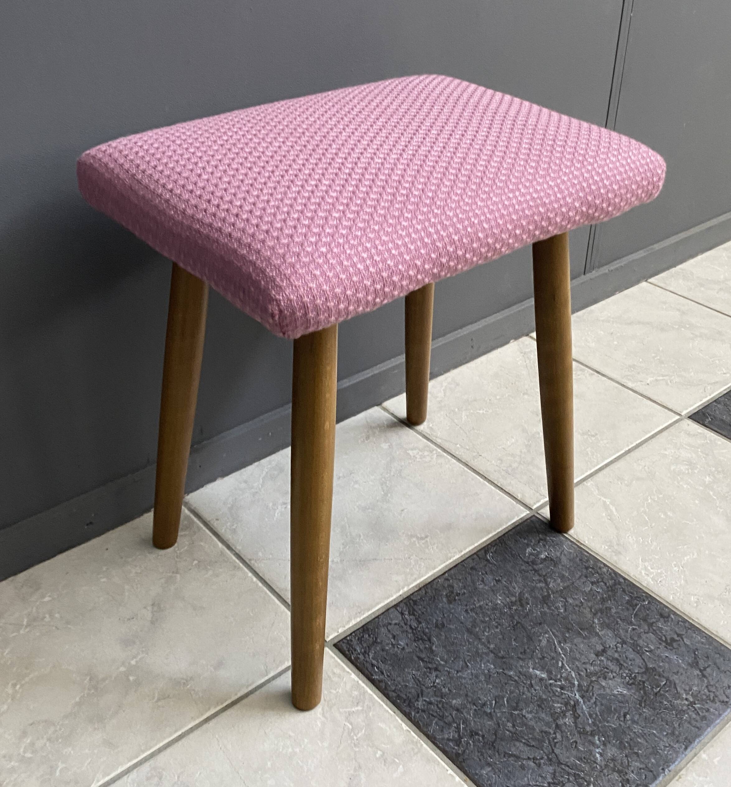 Tabouret rose années 1960