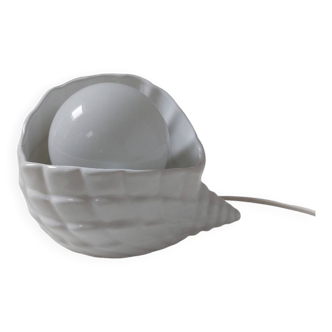 Ceramic shell lamp