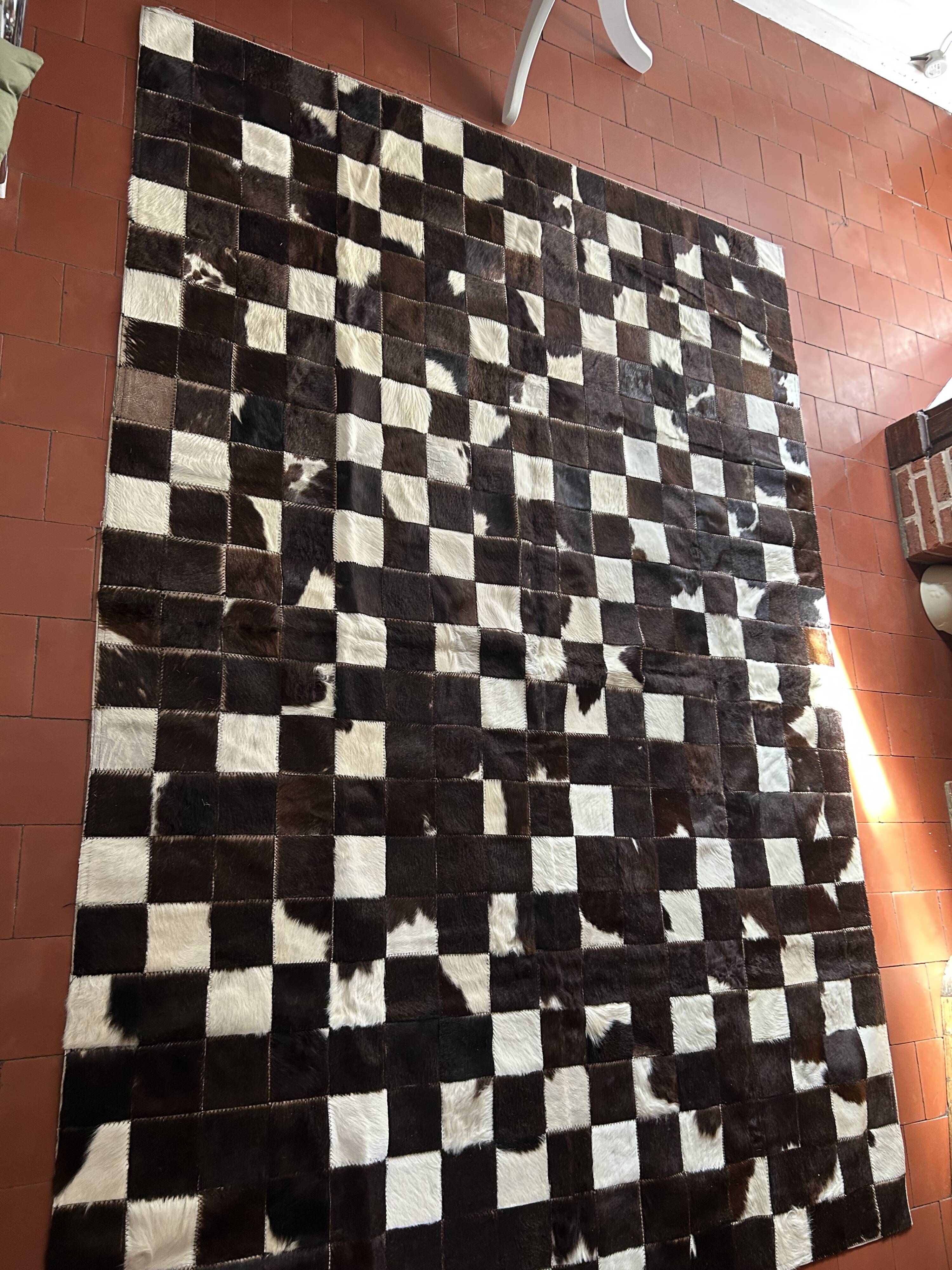 Tapis patchwork en véritable peau de vache 170 × 240 cm