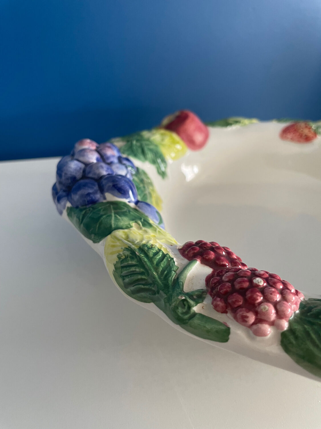 Fruit cup dish in slip