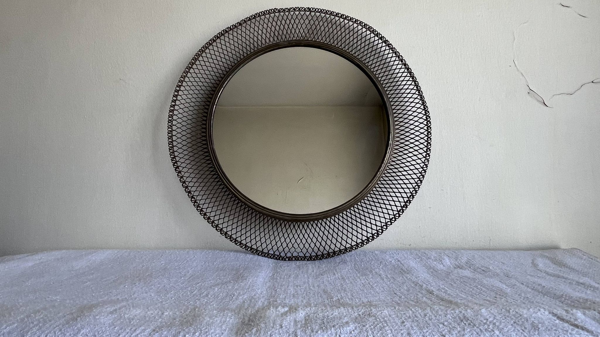 Italian sun mirror in golden mesh 1960 by Ponti