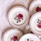 Suite Badonviller de 9 assiettes à dessert
