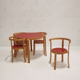 Set table and 4 chairs "8000 series" , Magnus Olesen, 1980