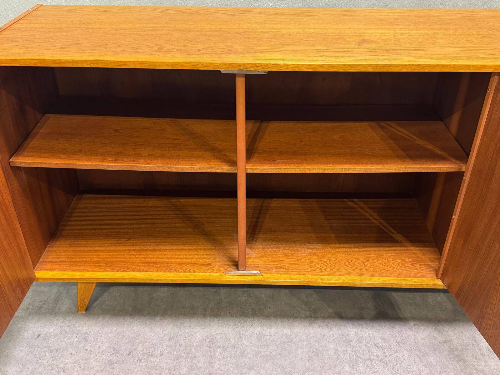 Buffet U-460 vintage par Jiri Jiroutek pour Interier Praha