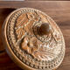 Boîte en bois sculpté à la main