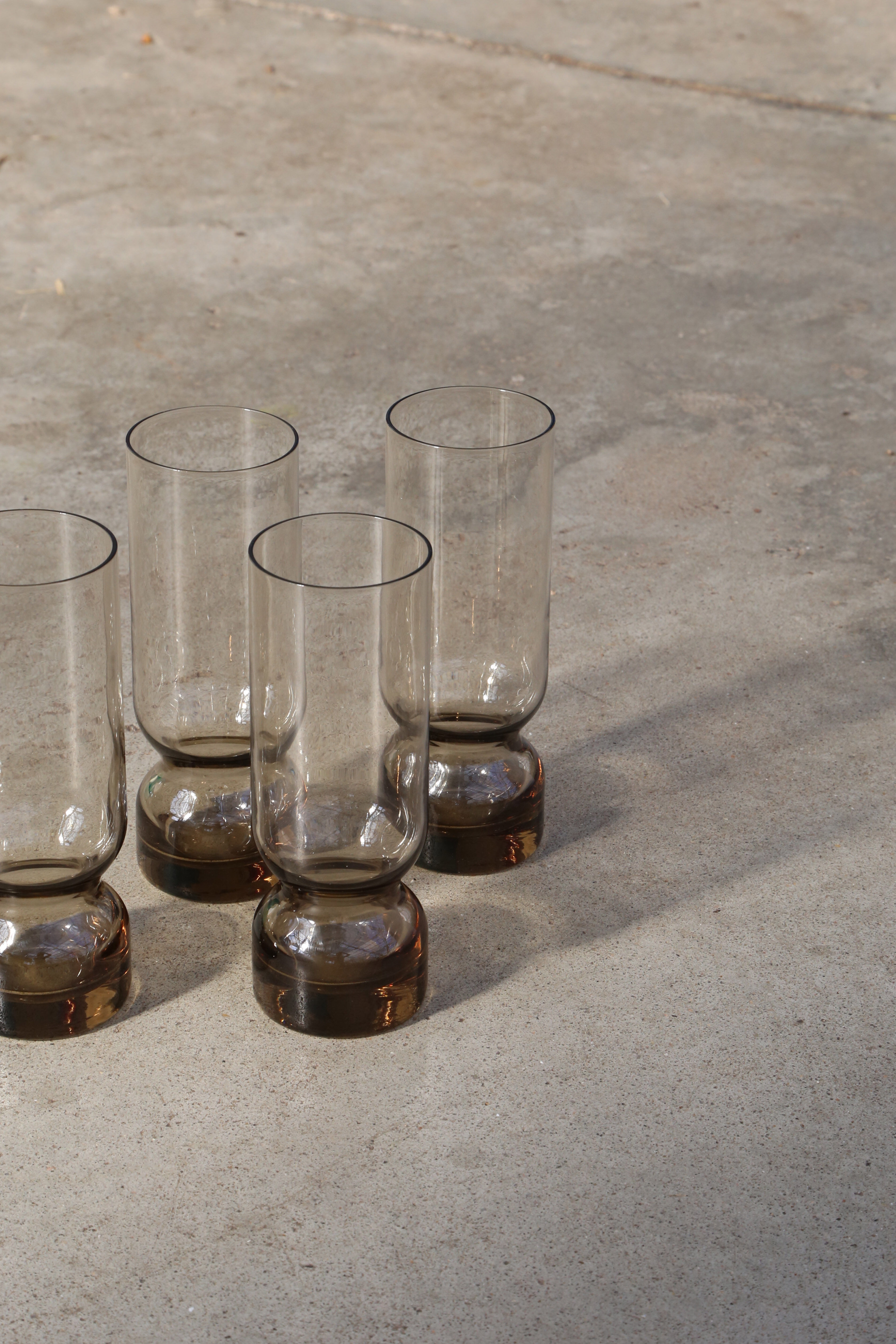 6 high glasses in smoked glass