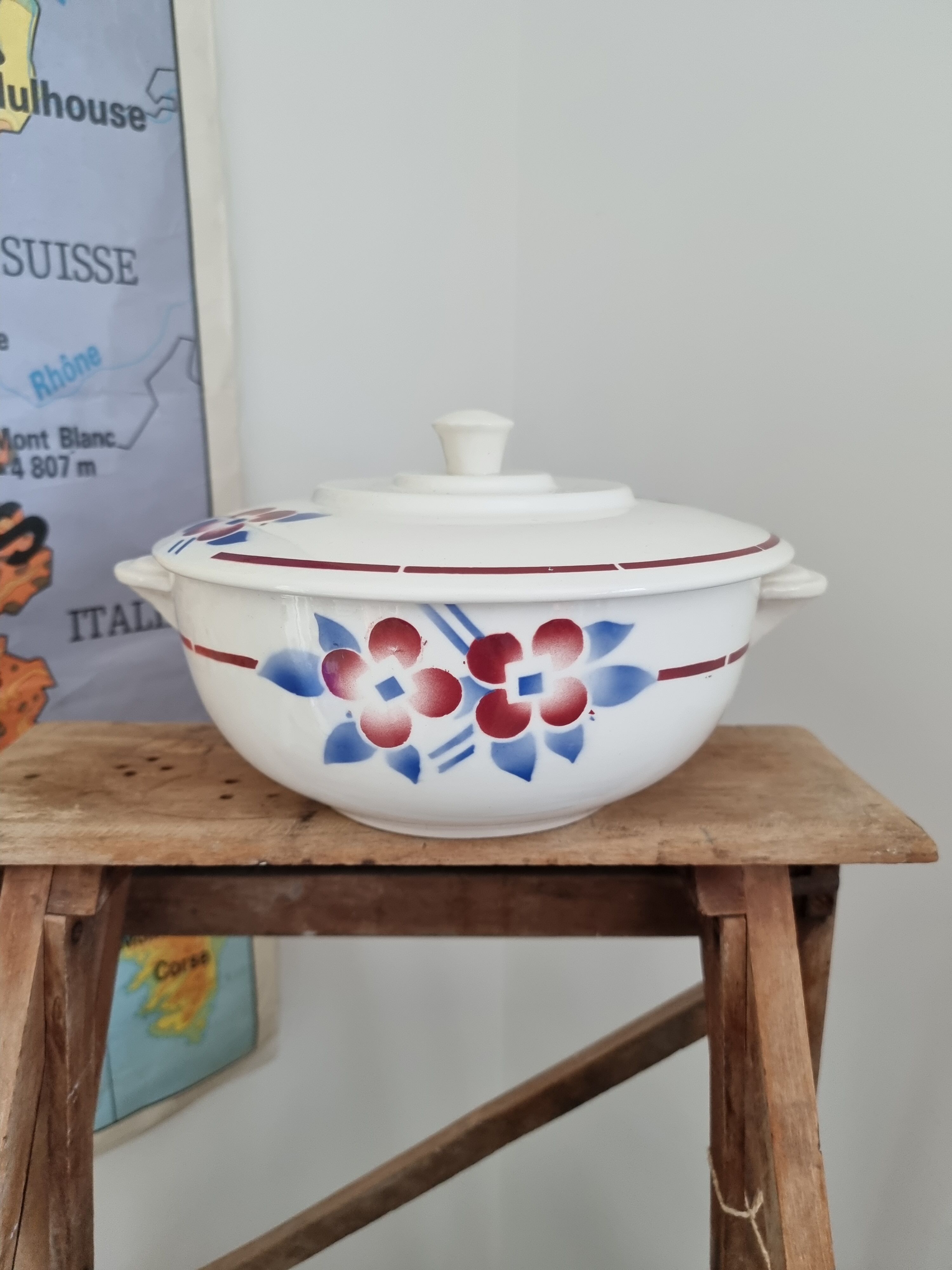 Soupière St Amand vintage