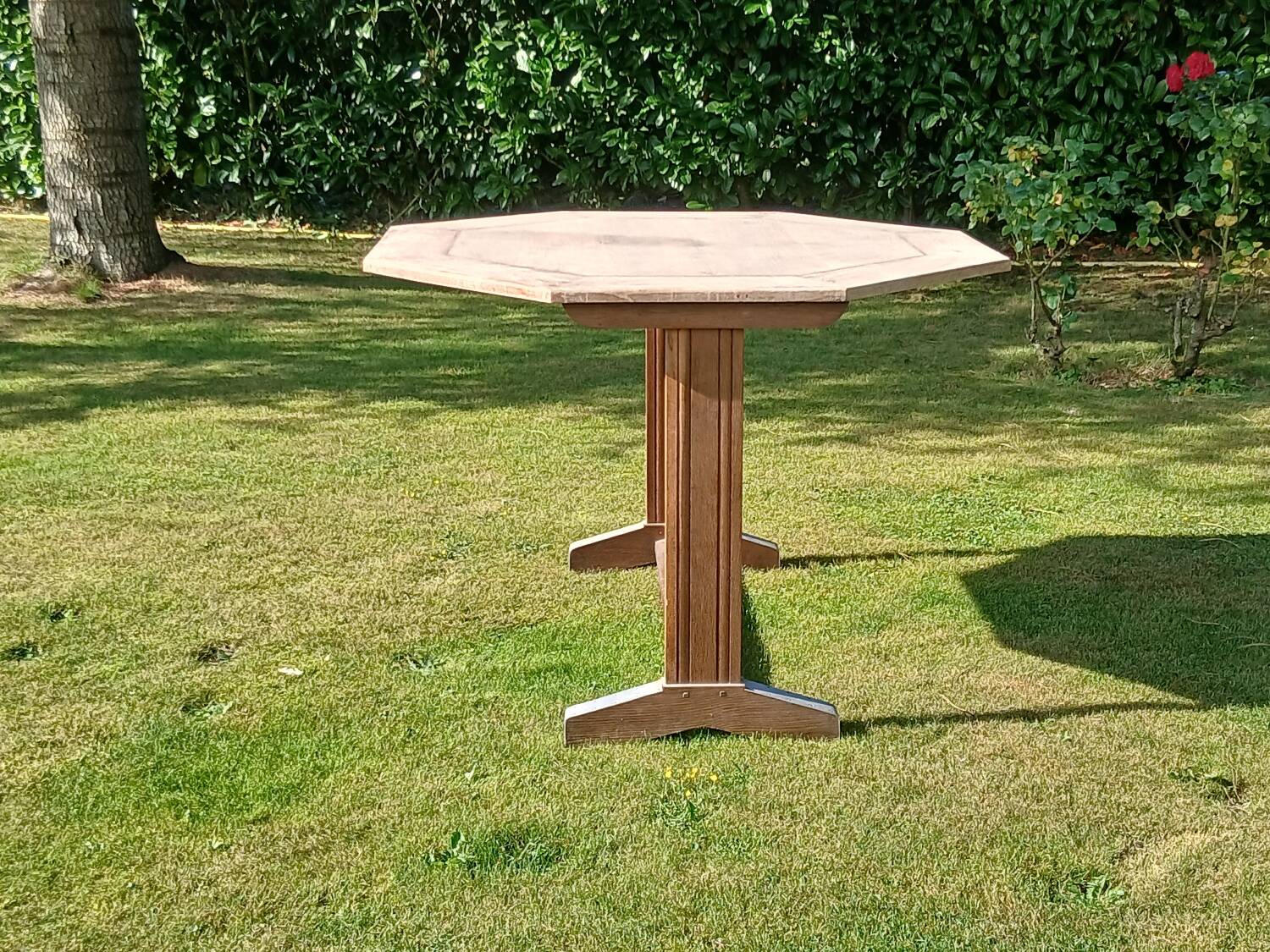 Vintage Octagonal Dining Table – Solid Wood & Trestle Base –