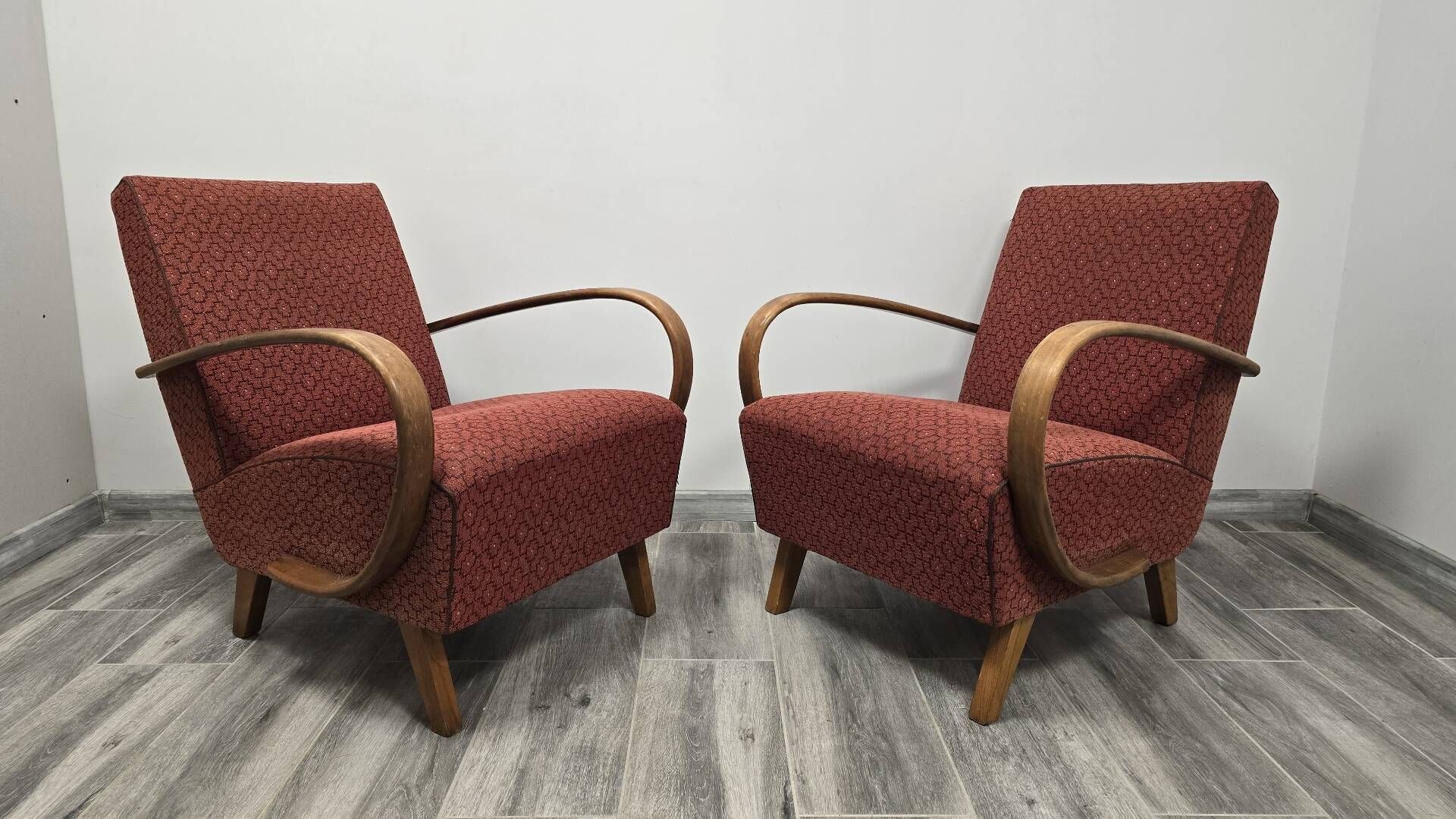 Vintage Armchairs from Jindrich Halabala, 1940s, Set of 2