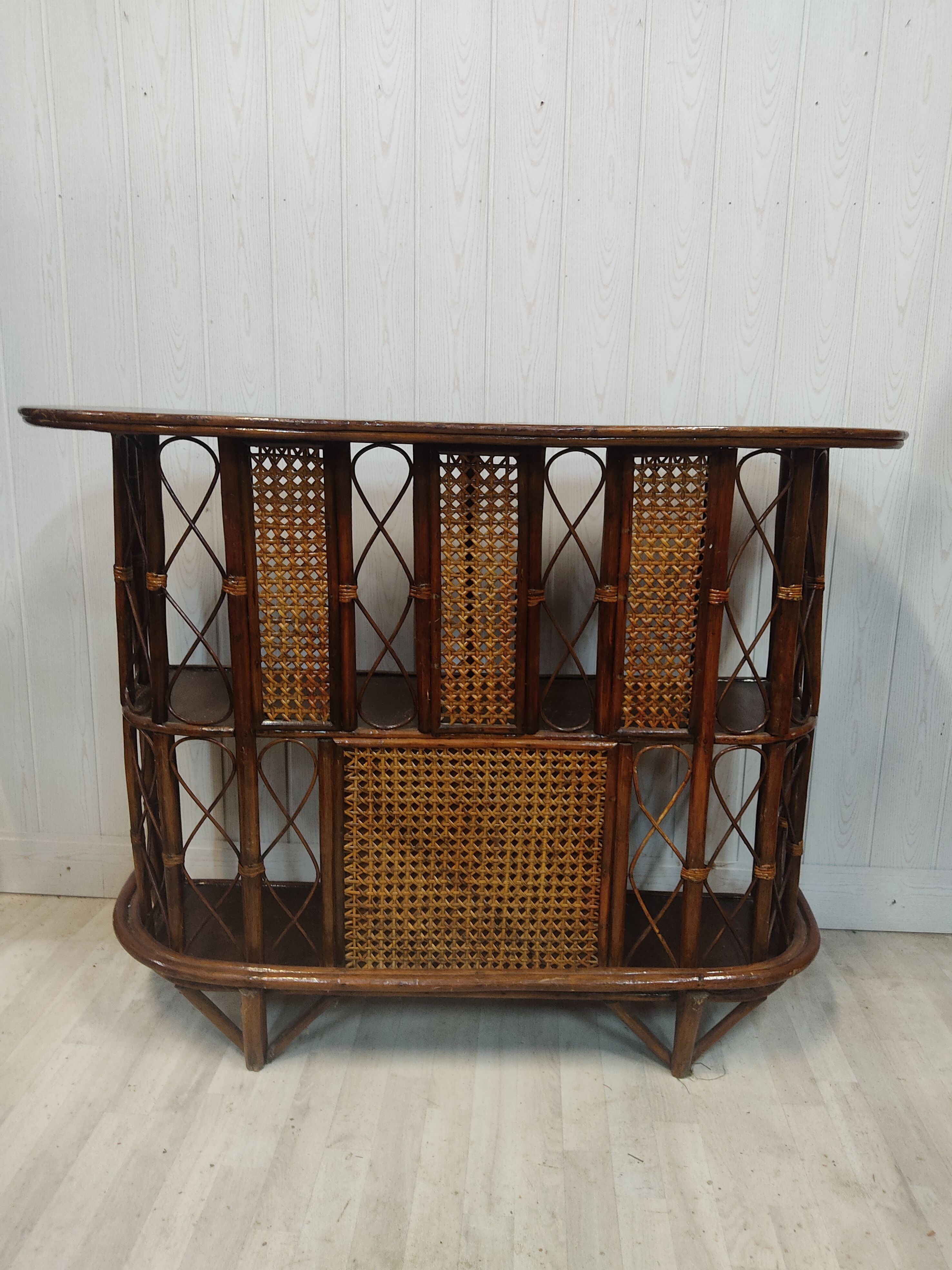 Rattan and canning bar