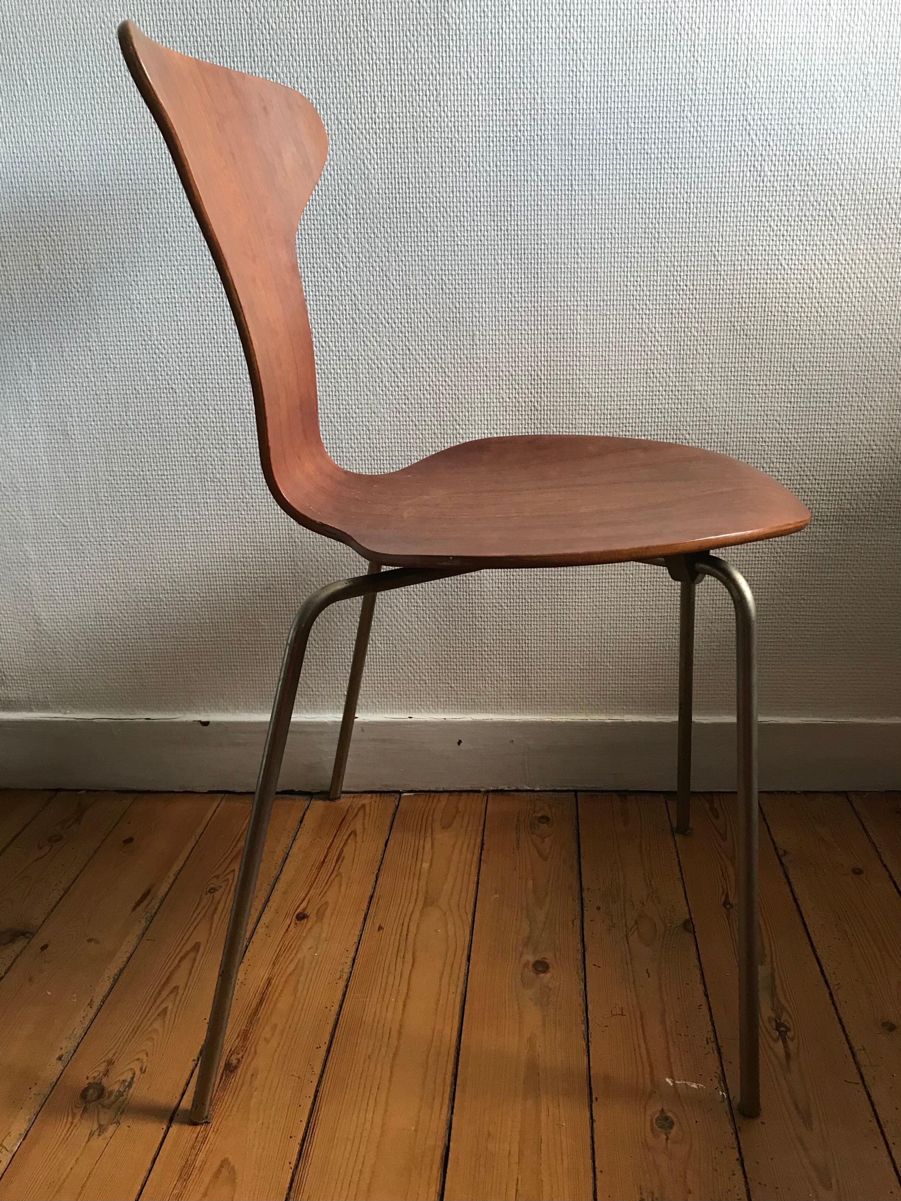 Mosquito chair by Arne Jacobsen for Fritz Hansen