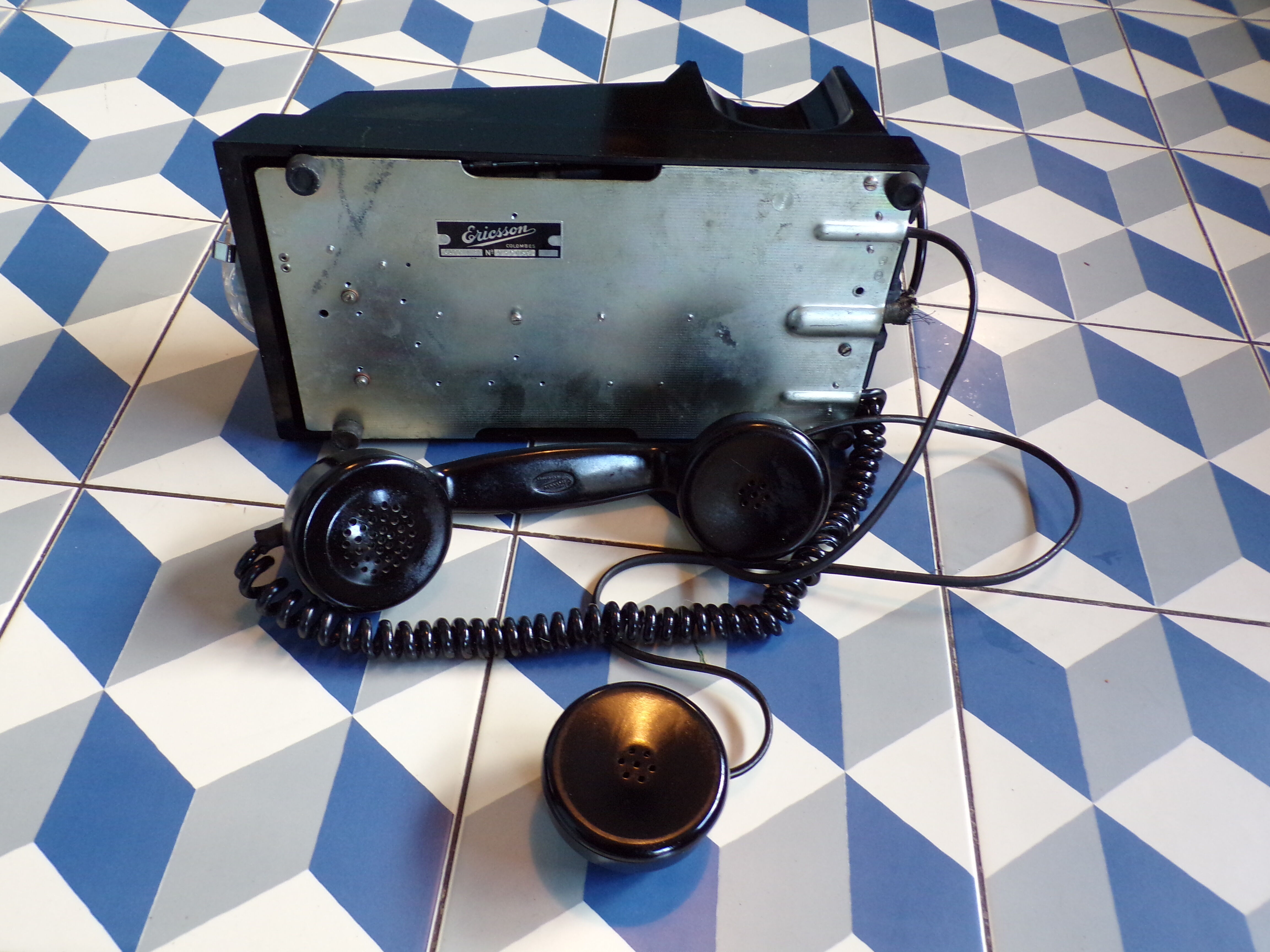 Former Ericsson standard phone in Bakelite