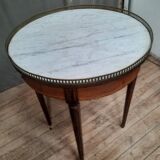 Side table called “bouillotte”