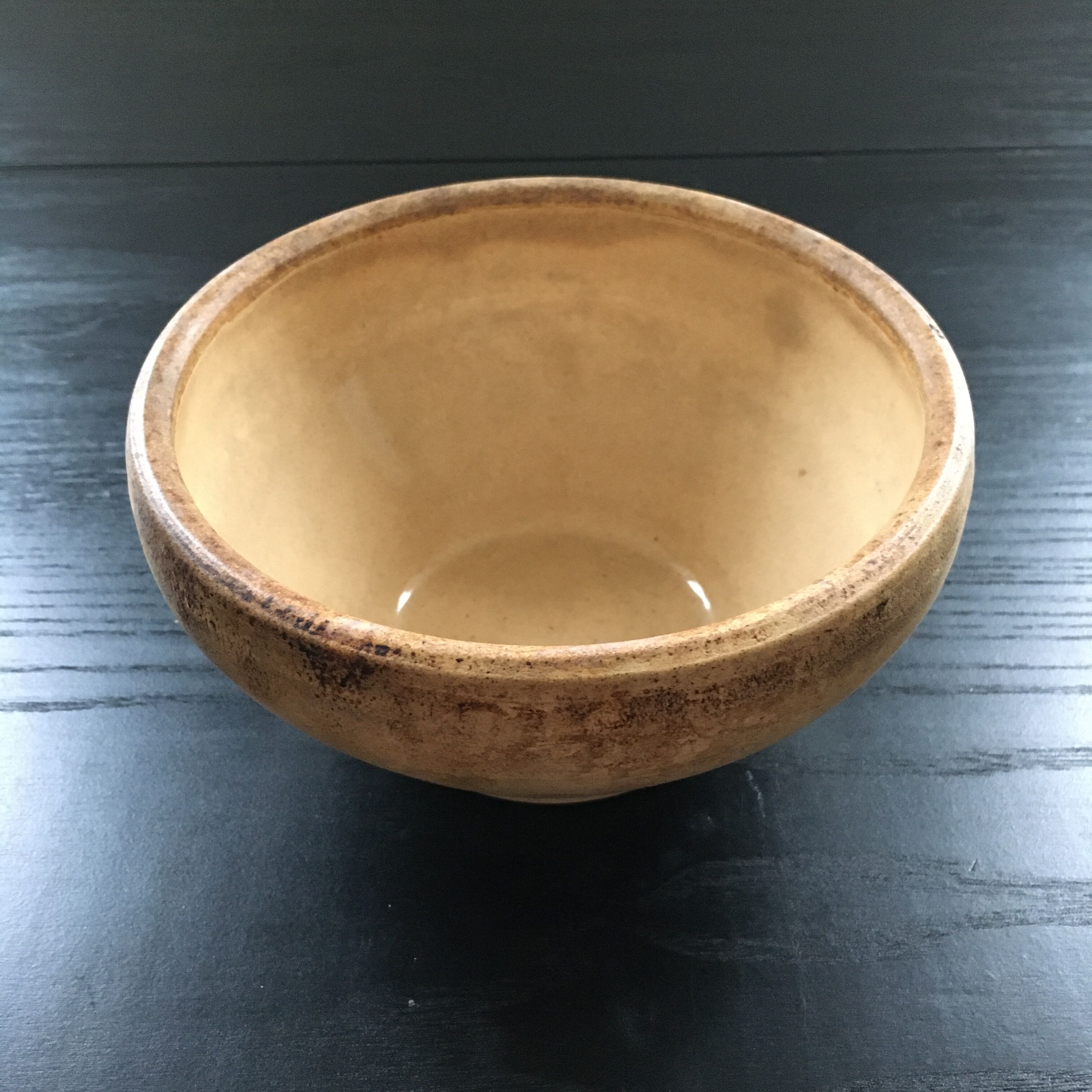 Old farmer salad bowl