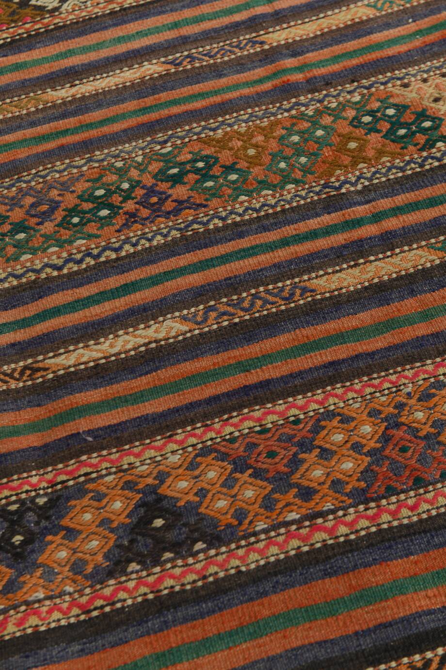 5x10 Vintage Kilim Rug, 170x293Cm