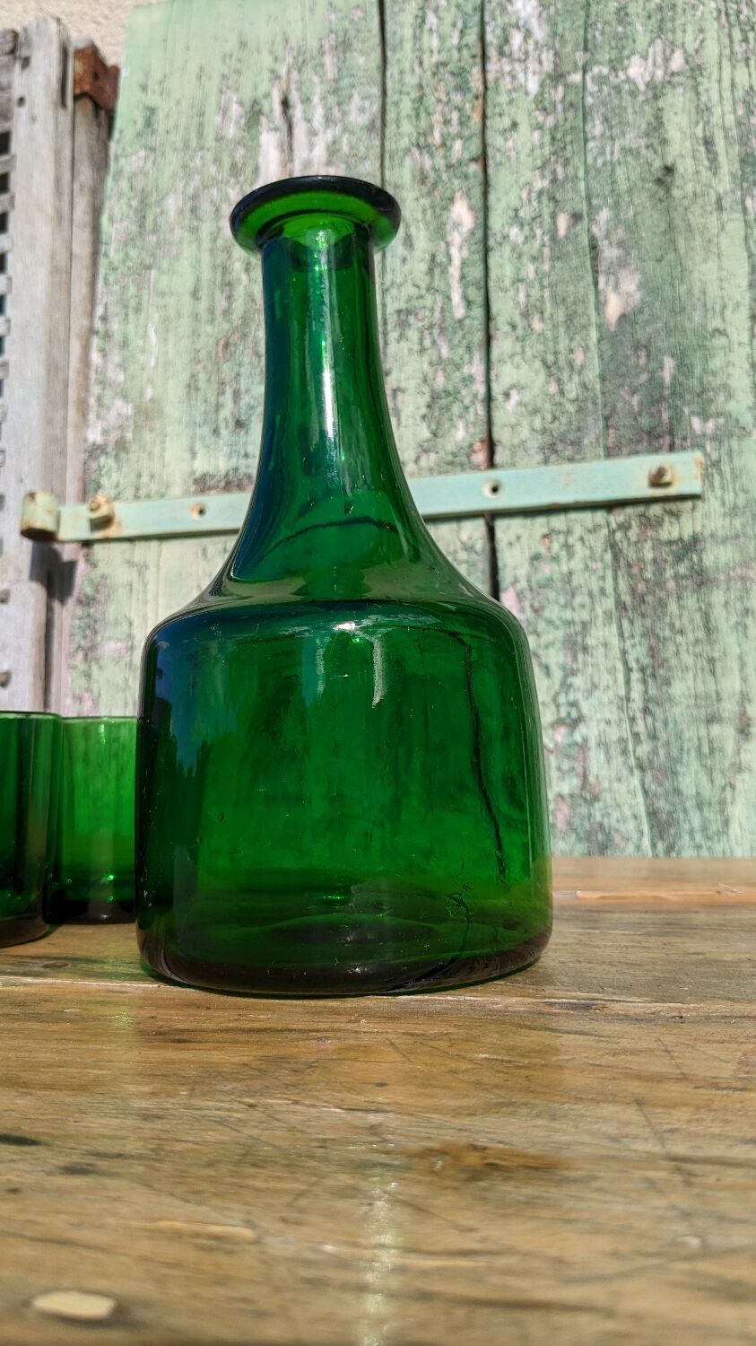 Vintage glass and carafe service