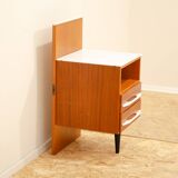 Table de nuit du milieu du siècle entièrement rénovée par Mojmír Požár, années 1960, Tchécoslovaquie