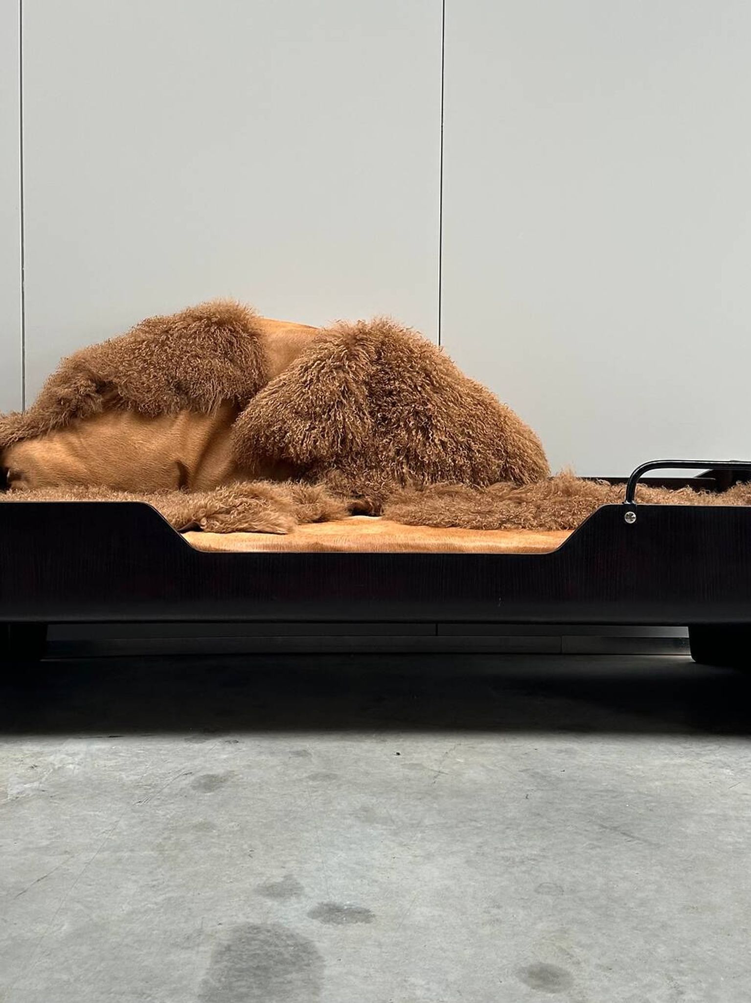 Lit par Jules Wabbes avec tissu Carine Boxy