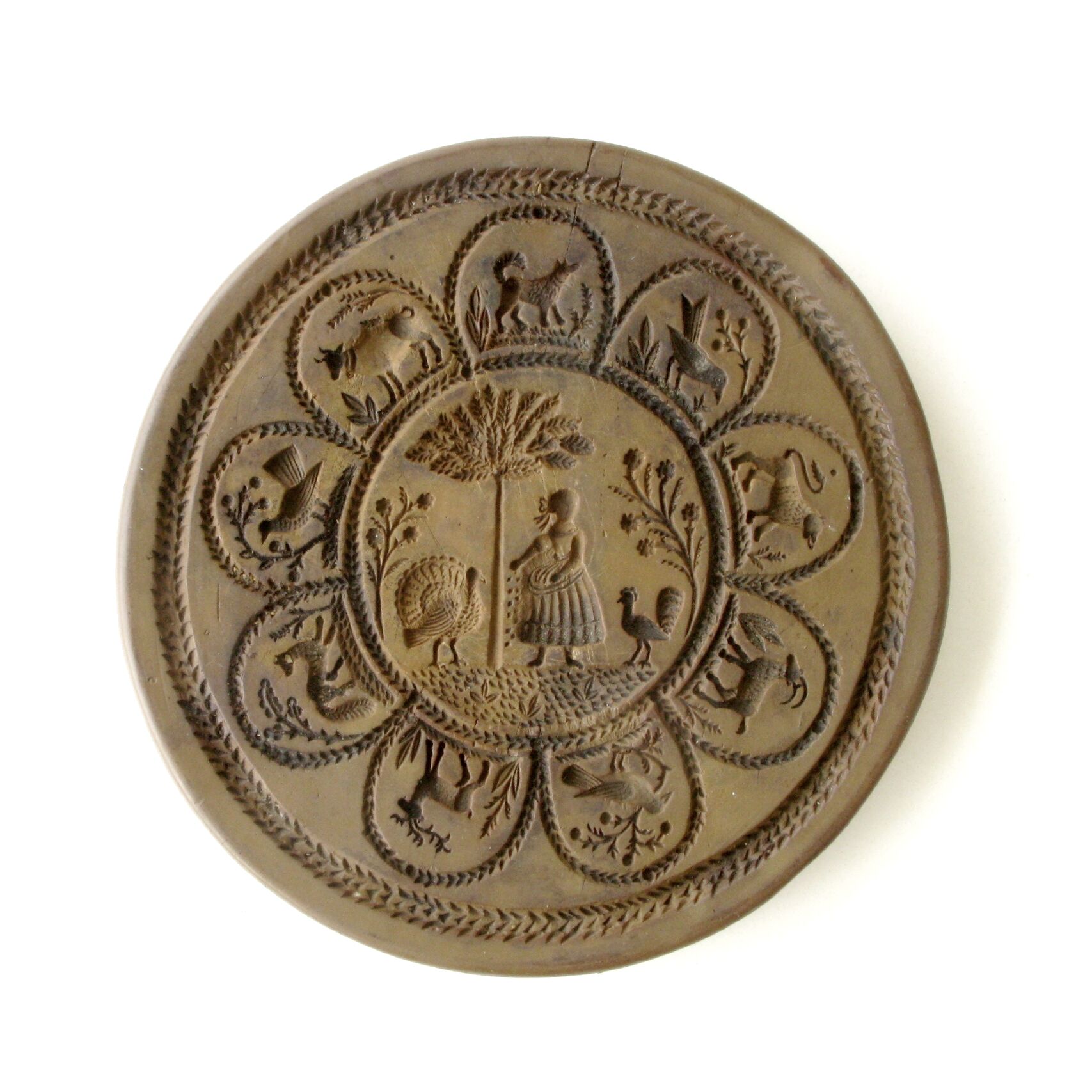 Artisanal carved solid wood underside with mountain décor - round chalet décor