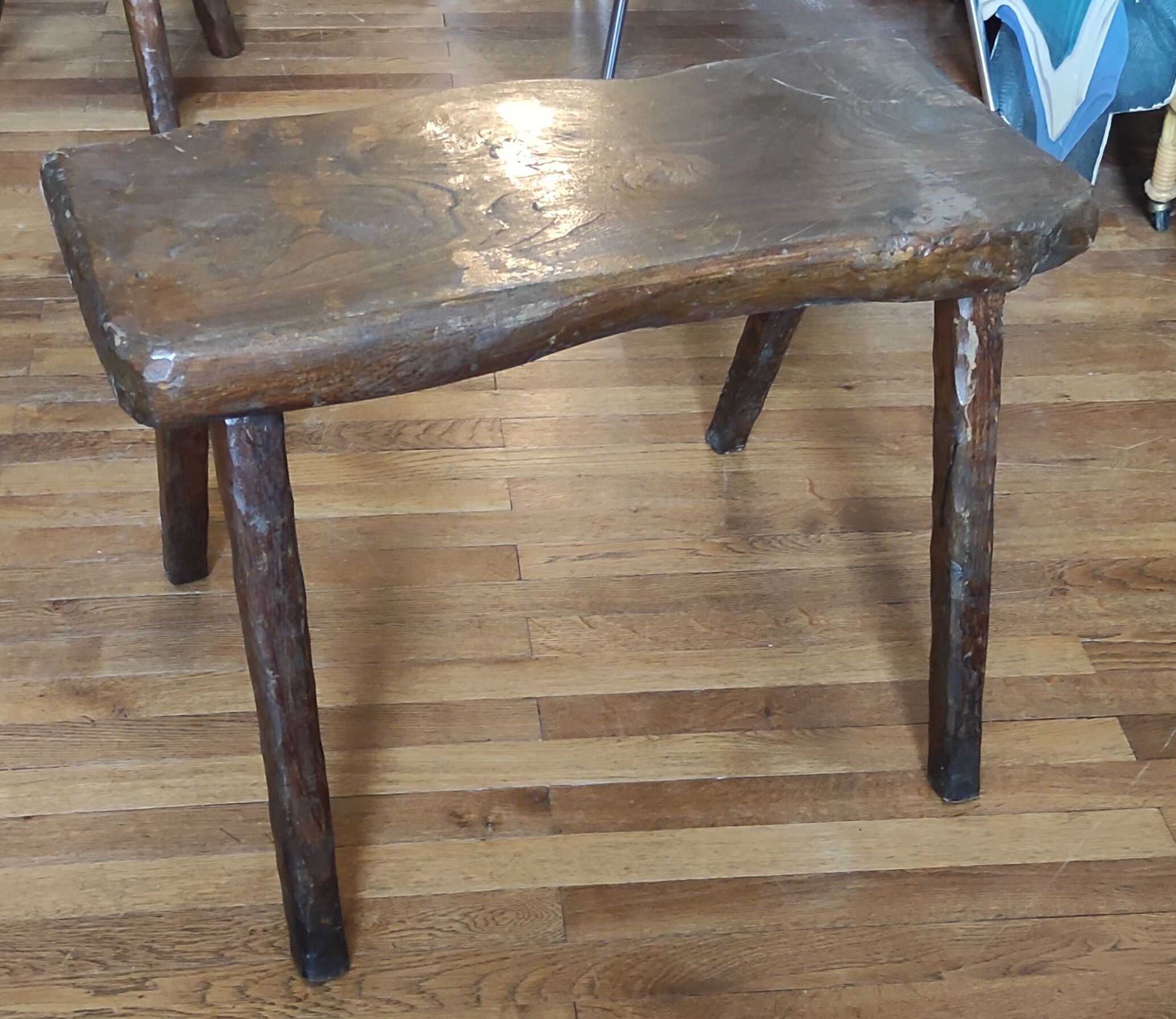 Brutalist living room / coffee table + 3 stools / design 20th