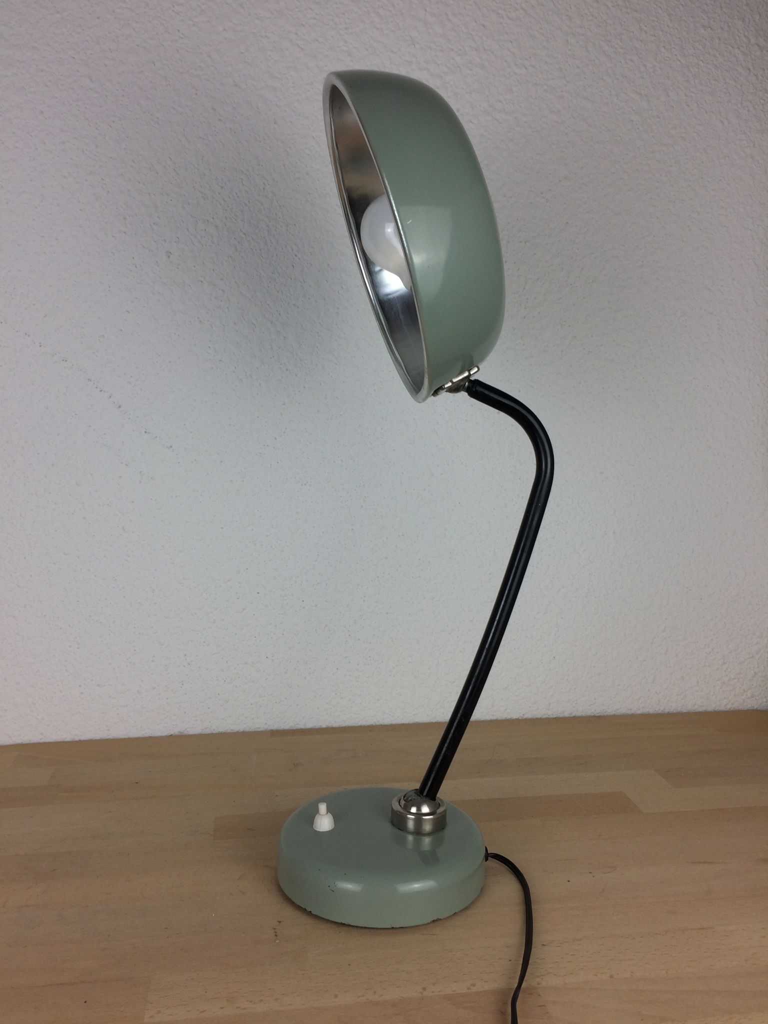 Lampe de bureau années 50 style industriel, métal