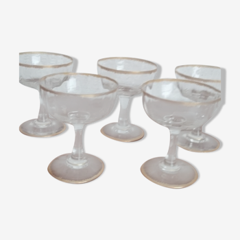 Champagne cups