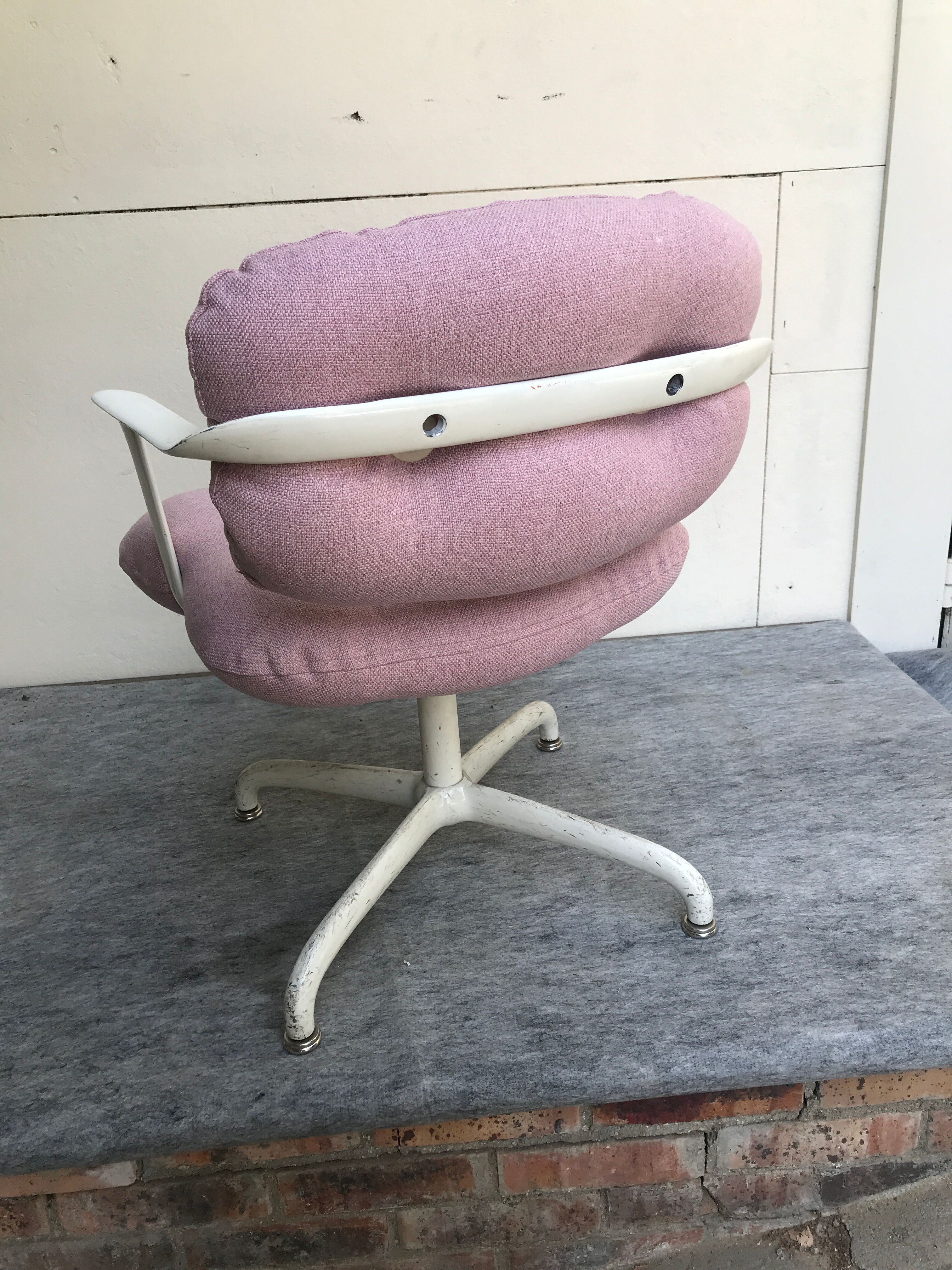 Pair of conference chairs by Bruce Hanna and Andrew Morrison for International Knoll